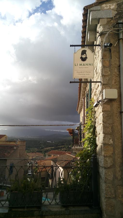 Aggius Locanda Li Manni מראה חיצוני תמונה